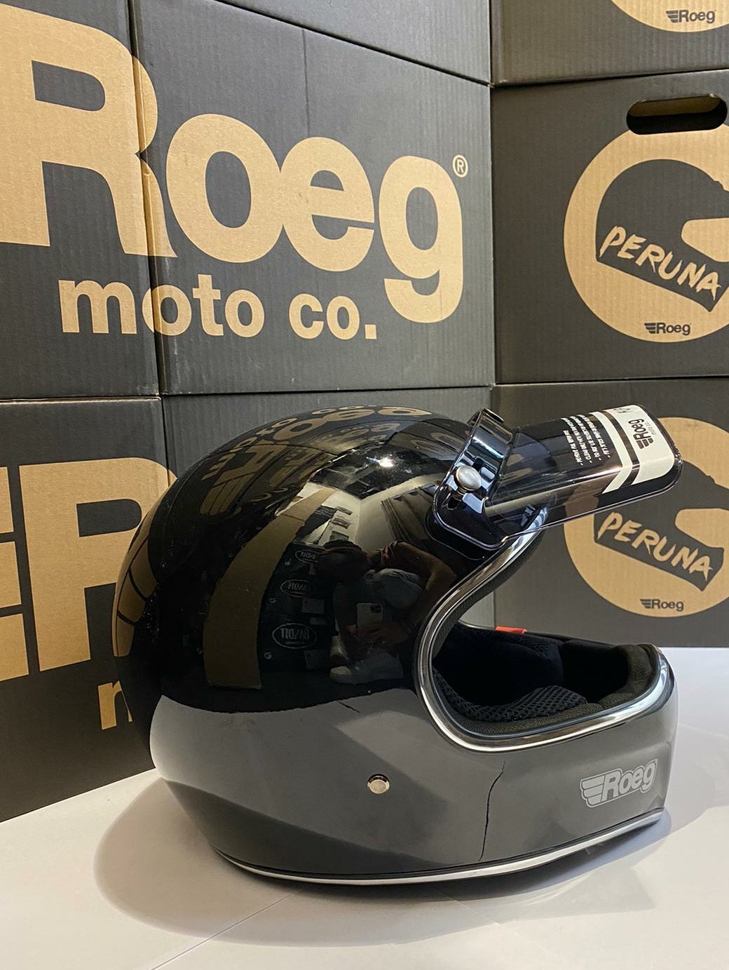 Roeg PERUNA Helm Black Gloss